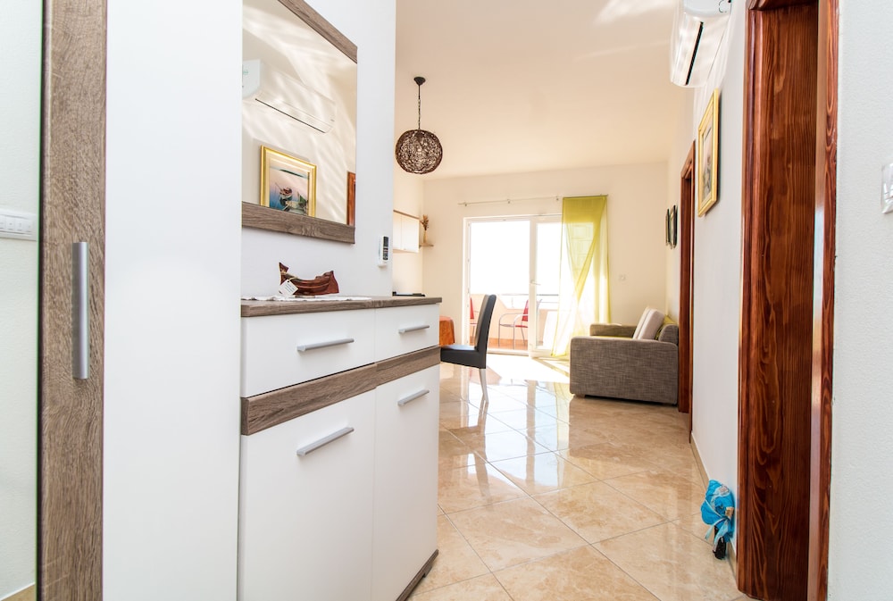 Apartments Rakuljic