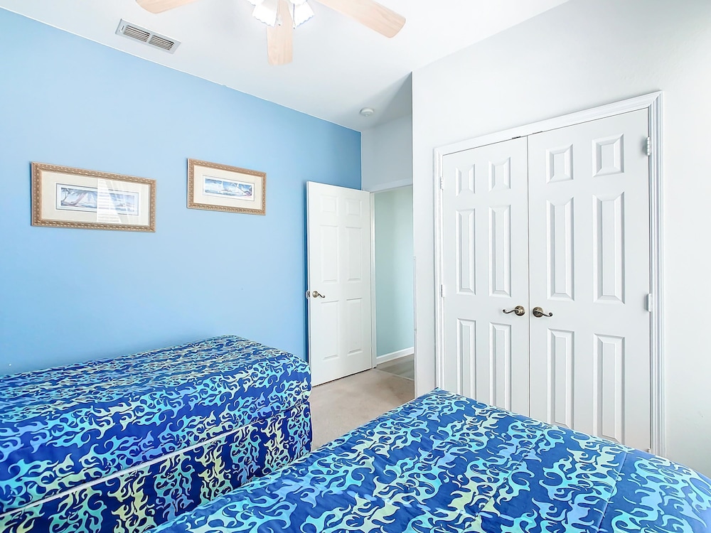 Spacious Windsor Palms Retreat - 11 Min to Disney