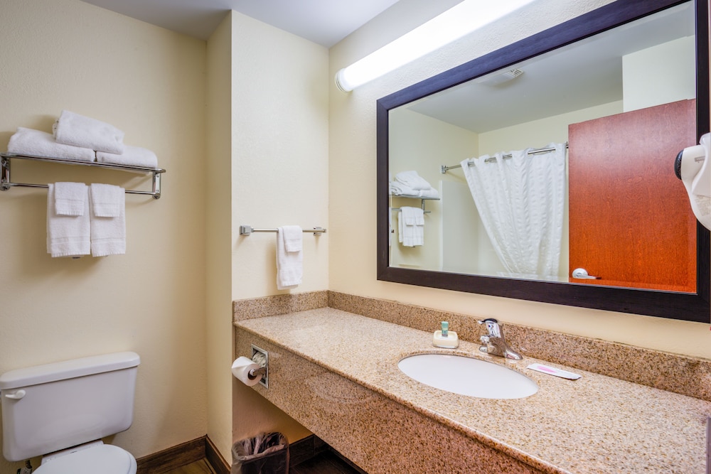 Best Western Nittany Inn Milroy - Property Image 18