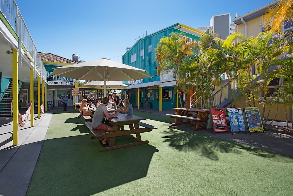 Backpackers In Paradise Resort - Hostel