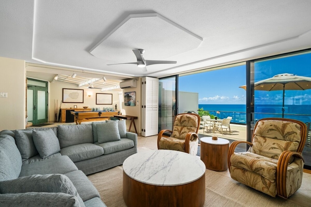 Puu Poa 306 2 Bedroom Condo
