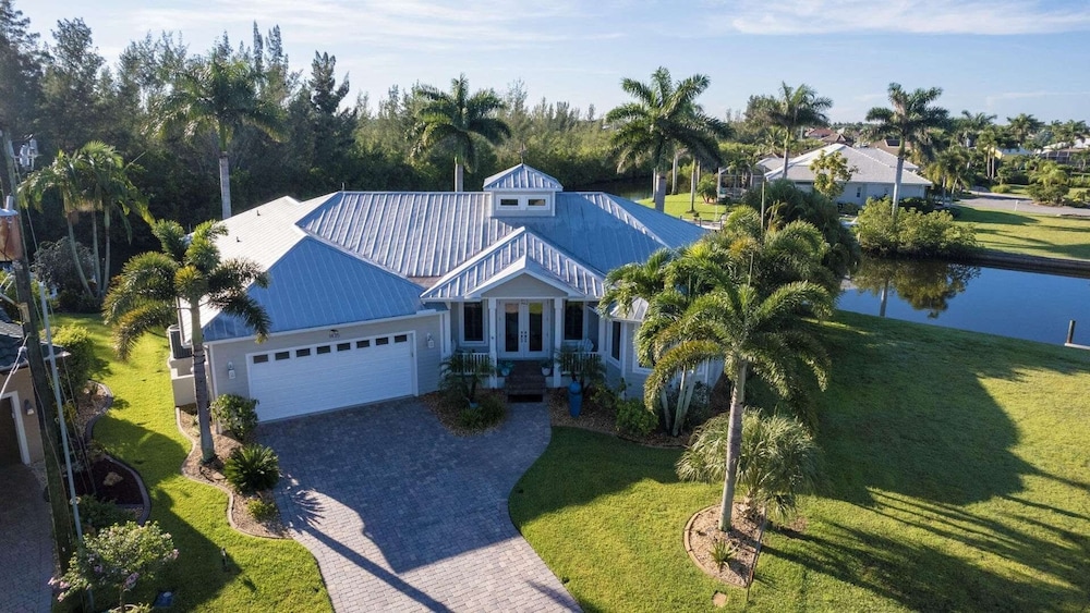 Height Of Luxury In Bird Section Of Punta Gorda Isles 3 Bedroom Home