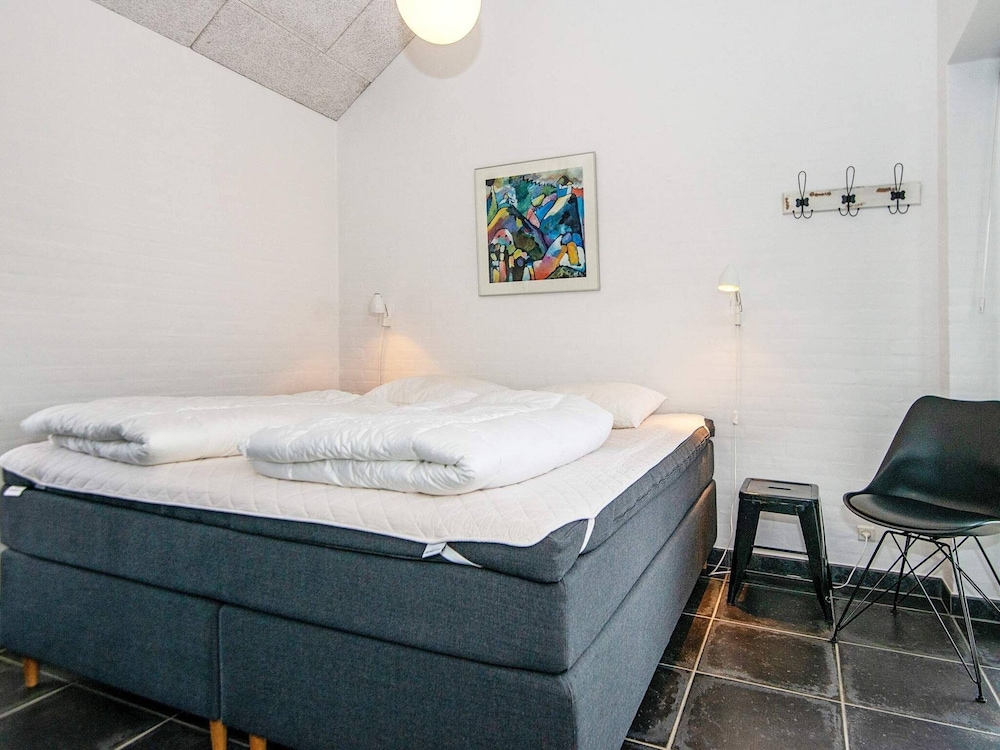 6 Person Holiday Home in Romo view 2