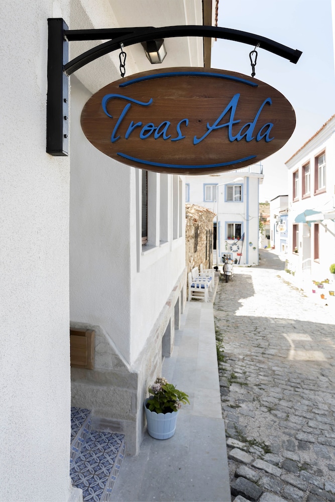 Troas Ada Hotel - Image 19