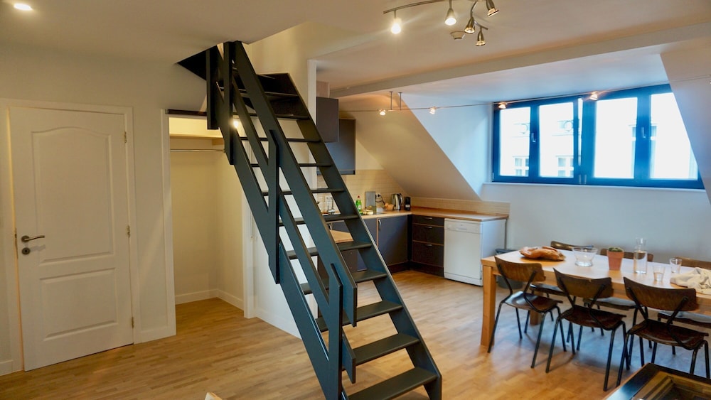 Unit 8 - Charming Loft Apt. Near Avenue Louise