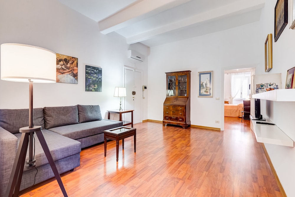 Borgo Vittorio near Saint Peter's square