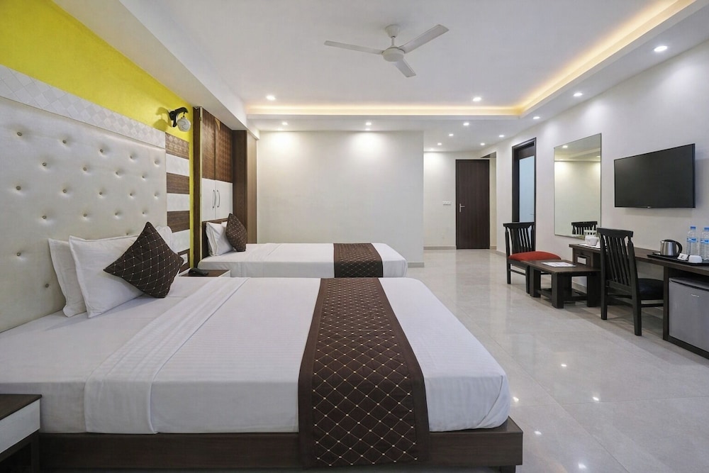 Hotel Smart Inn Mahipalpur Delhi Airport