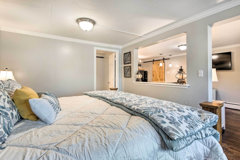 Denver Vacations - Lakewood Studio Near the Denver Zoo w/ Fire Pit! - Property Image 2