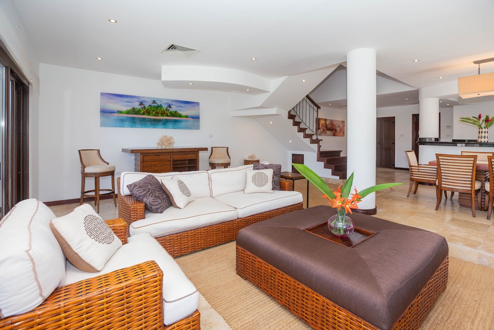 Bright 1 Bedroom Flat Near the Tube