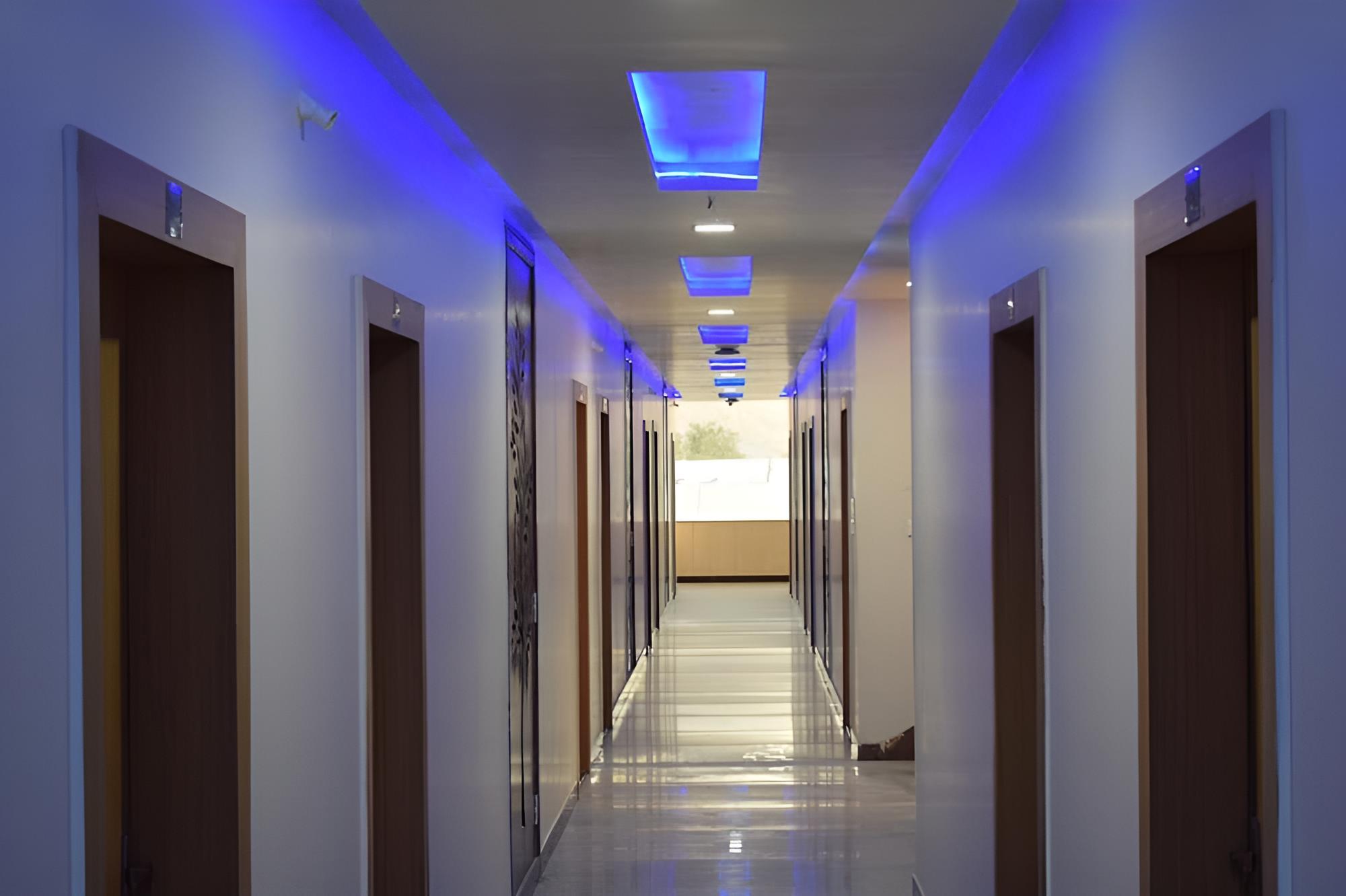 Hotel Krish Palace