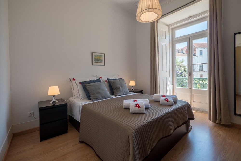 Rent4rest Dream View Family Apartment view 3