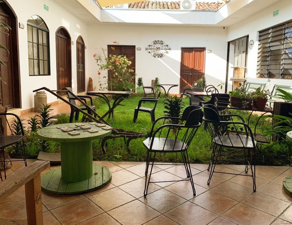 Hostal Las Puertas - Hostel