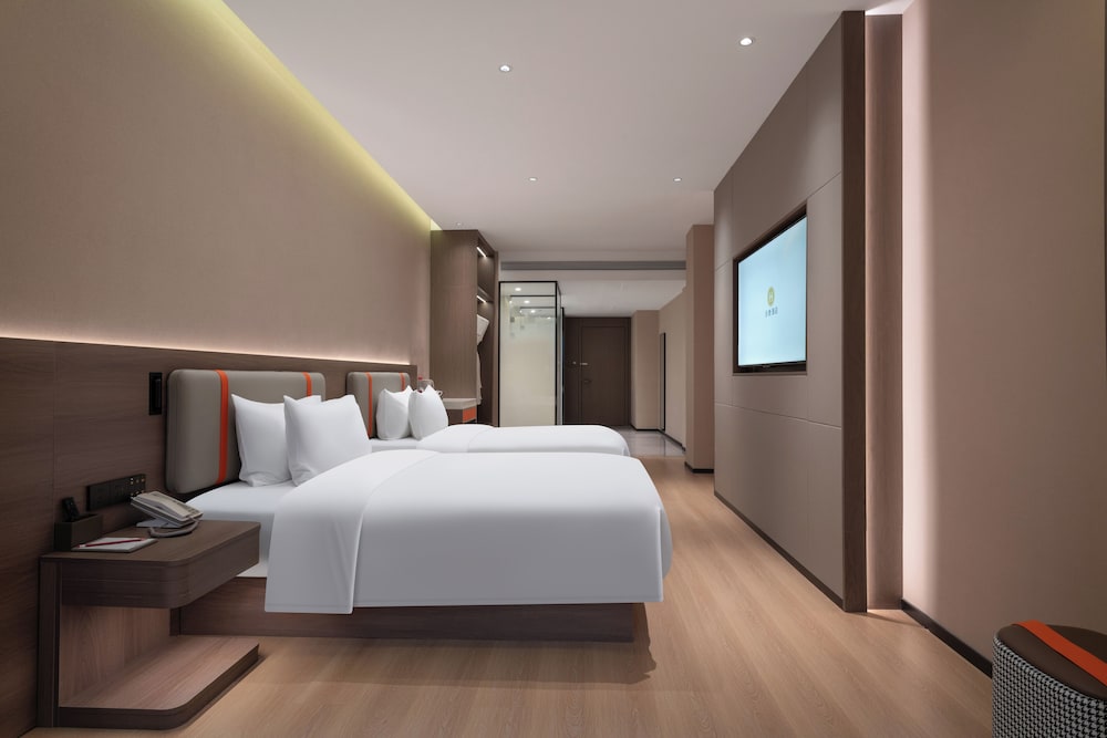 World Hotel Hualian Shoppin Plaza branch