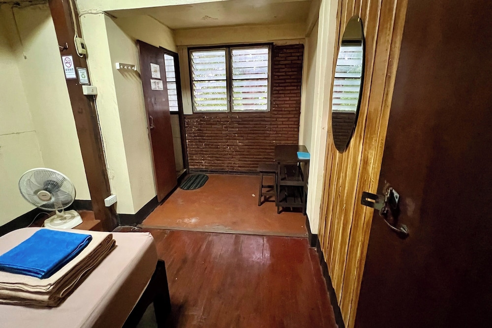 Baan Lanna At Phrasingh