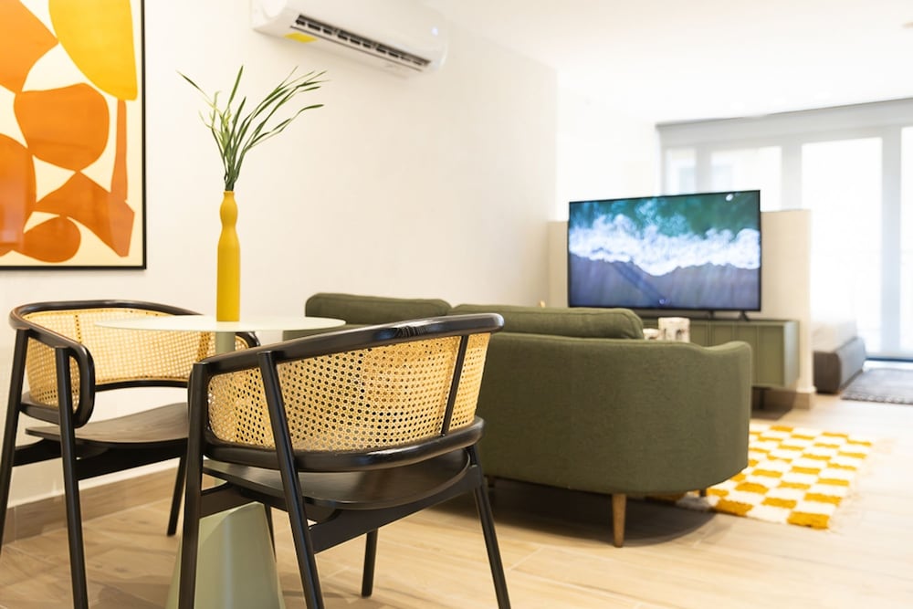 The Stallion by Acomodo Casco Viejo-top Location