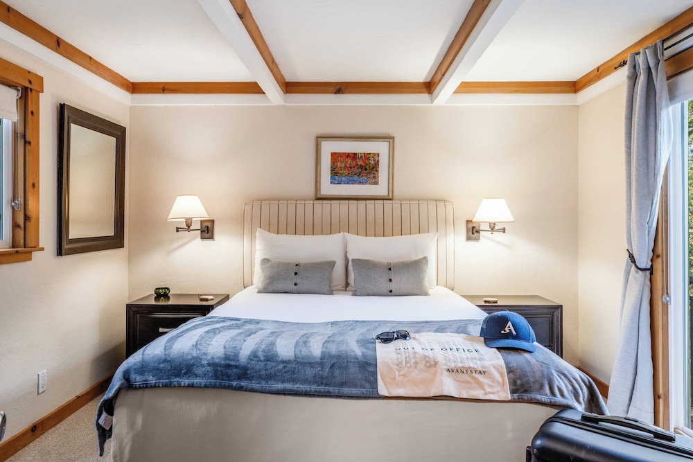 Year-round Tahoe Escape With Hot Tub & Outdoor Dining Timberline Haven by Avantstay