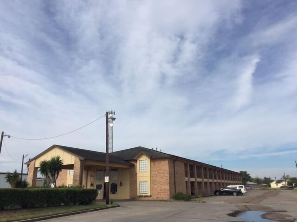 Chaparral Motel Victoria TX, Hwy 59