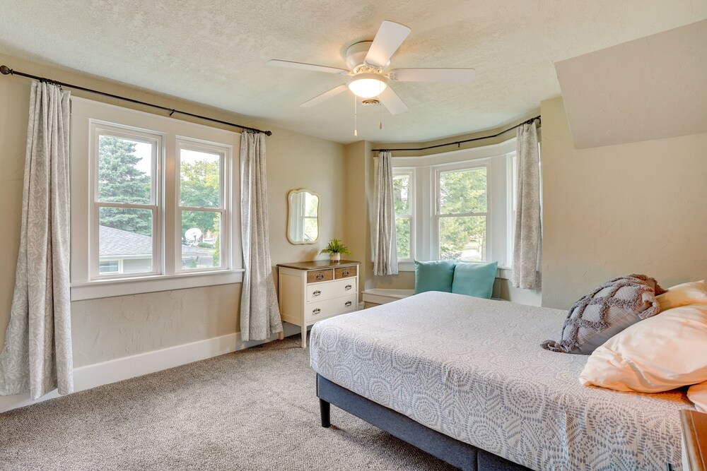 Sioux Center Home Near Dordt University view 2
