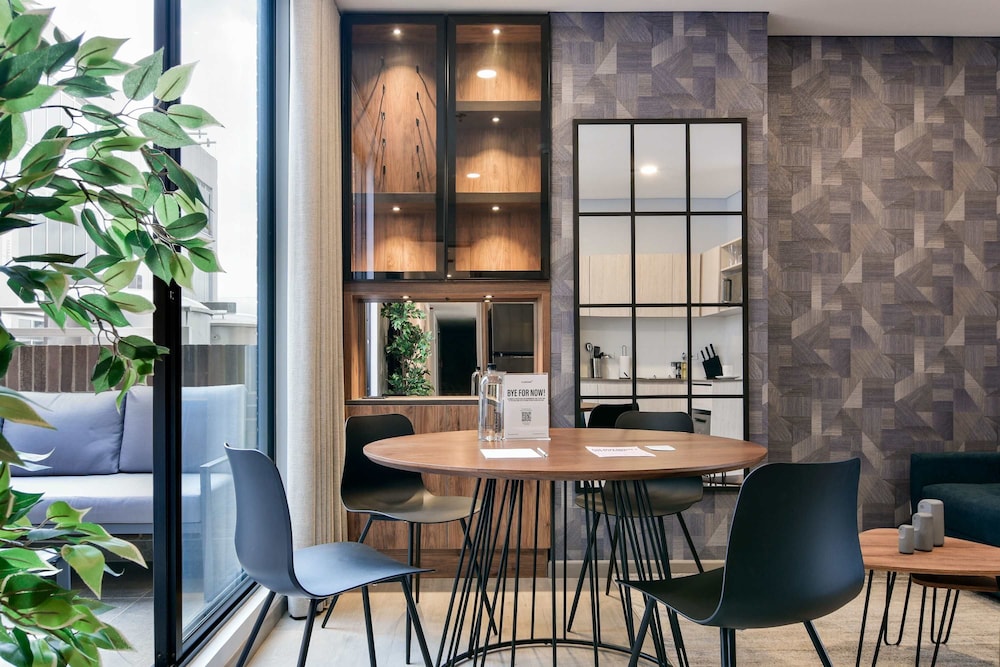w Elegant Loft w Terrace in Santa Barbara