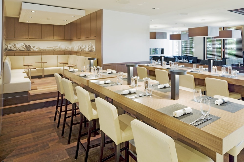 Opfikon Vacations - Movenpick Hotel Zuerich-Airport - Property Image 7