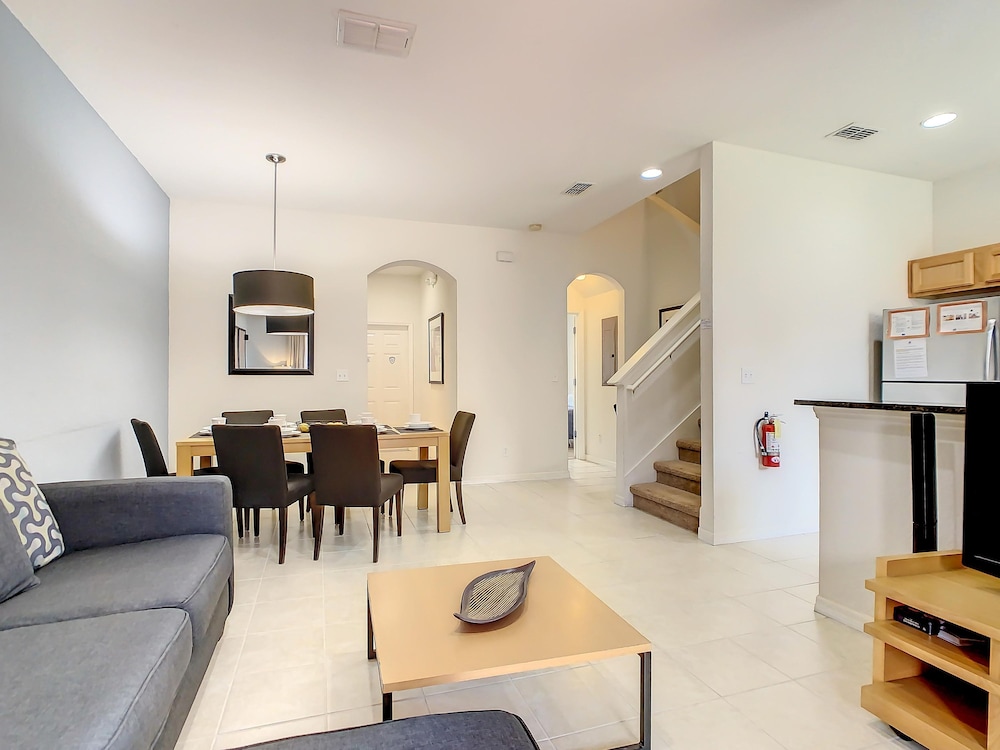 Regal Oaks Getaway Resort Living Near Disney