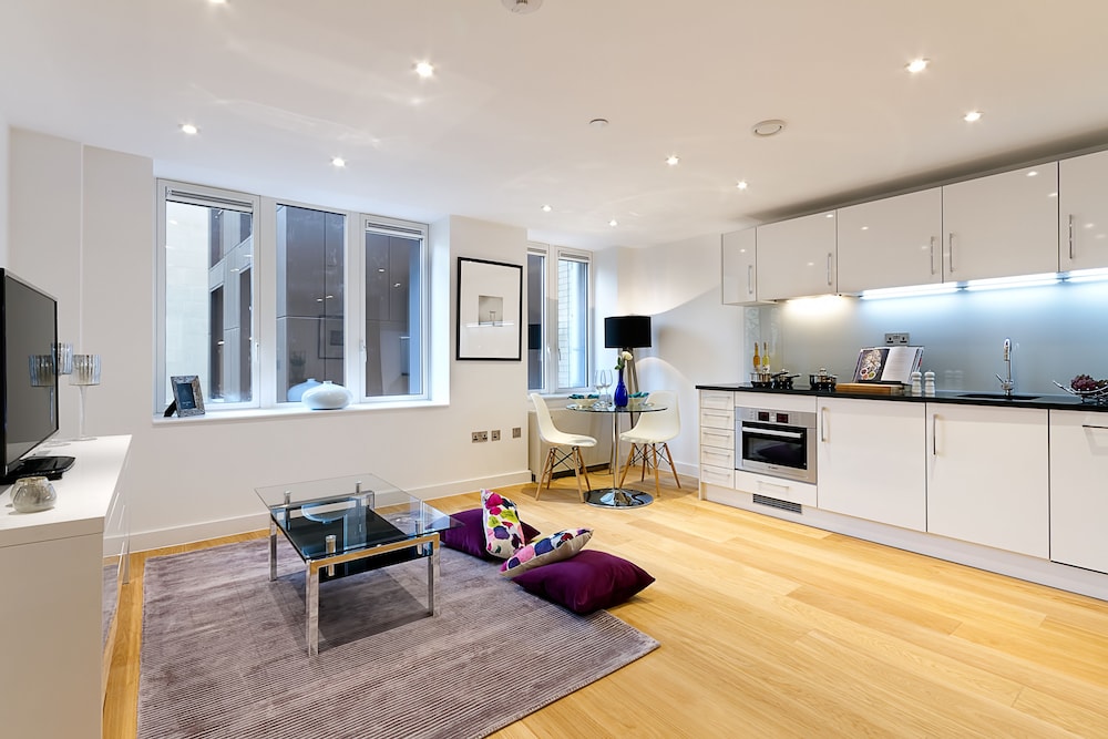Fetter Lane Apartments