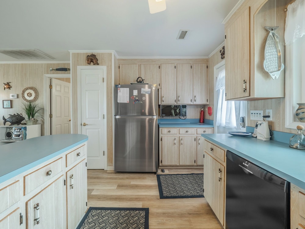 Loony Dunes by Topsail Realty