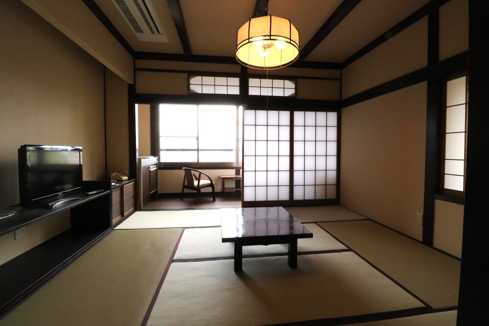 Yakushidaira Akanejyuku
