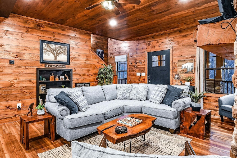 Pearl's Mountain Retreat 3 Bedroom Cabin
