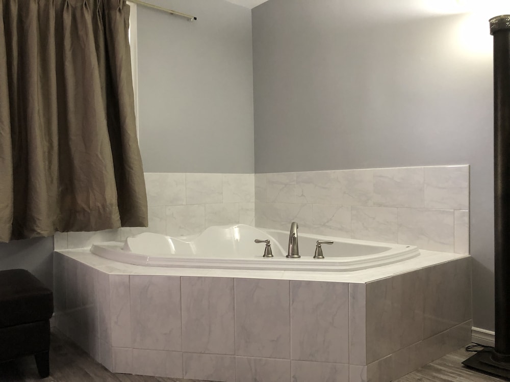 Cobourg Inn