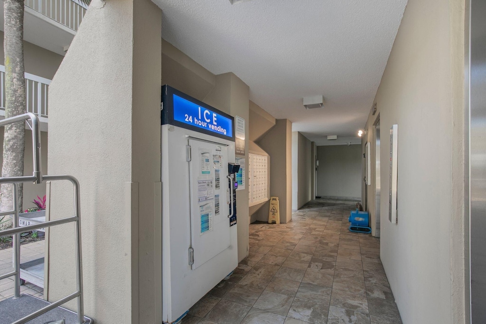Romar Place 806