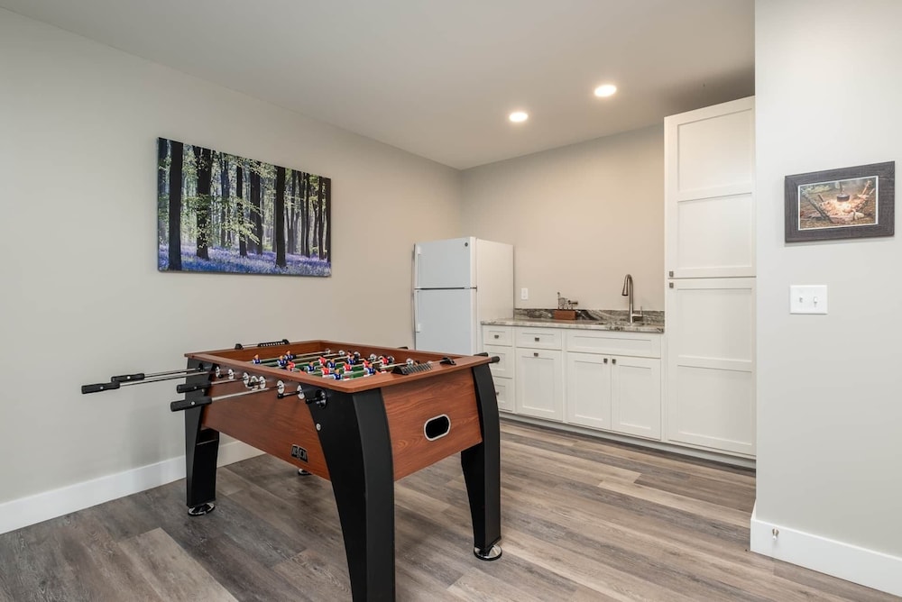Downtown Brevard Retreat &Cyclists Dream
