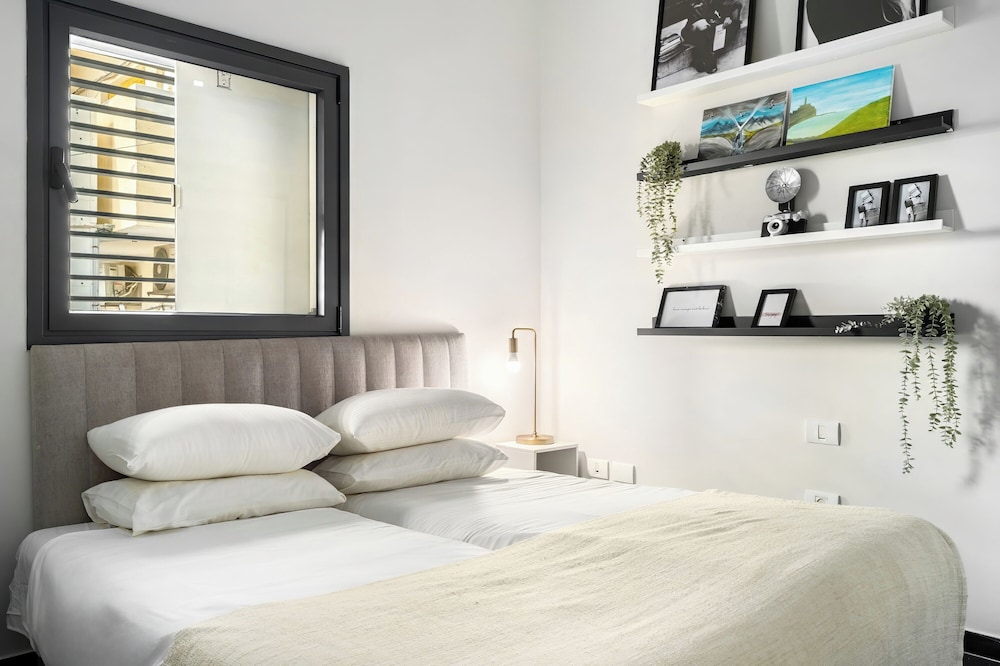 Allenby Urban Living Apartments by Sea N Rent
