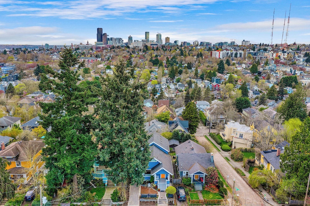 Madrona Bliss A Modern Escape