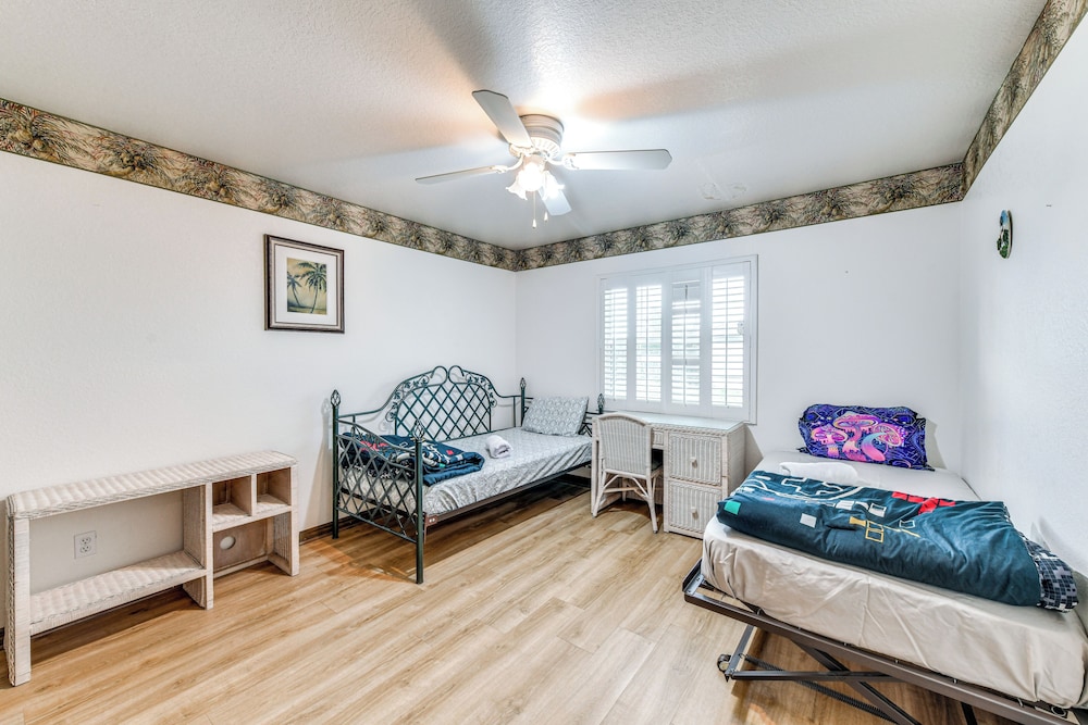 Canal-front Gem w/ Private Dock in Port Charlotte!