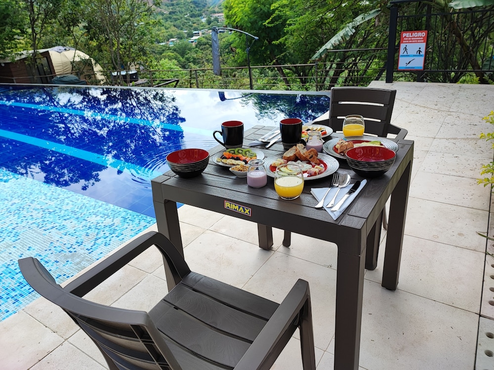 Glamping romantico en Vista Hermosa