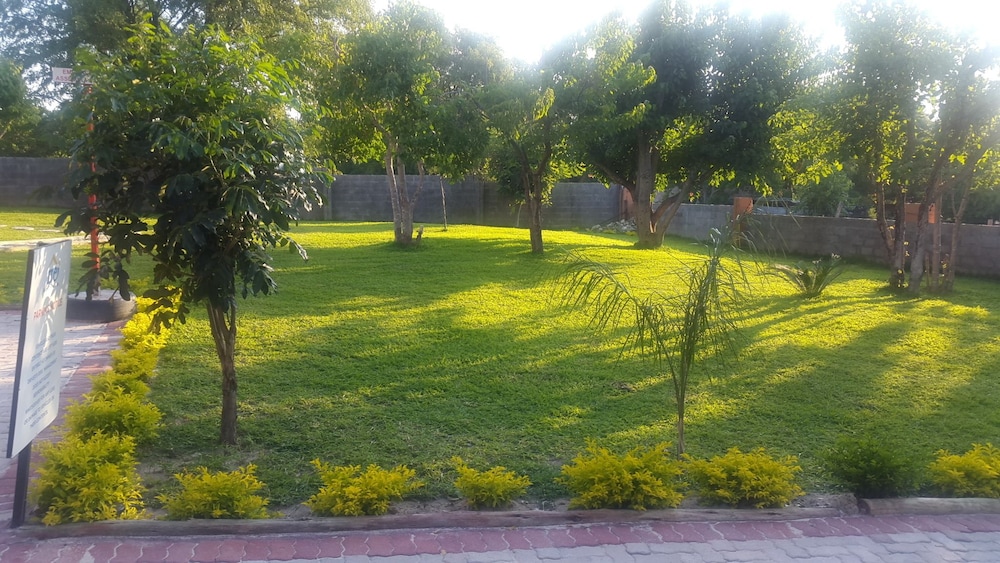Maun Executive Inn