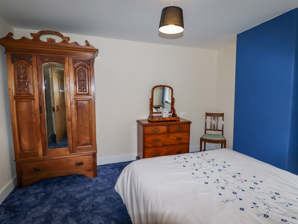 The Manor House at Kenwick Lodge view 5
