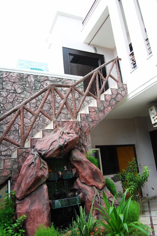 Sai Home Stay B&B