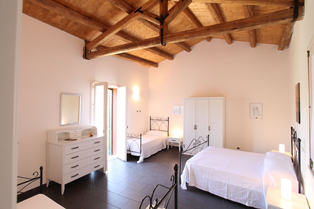 Reusia Holiday Home