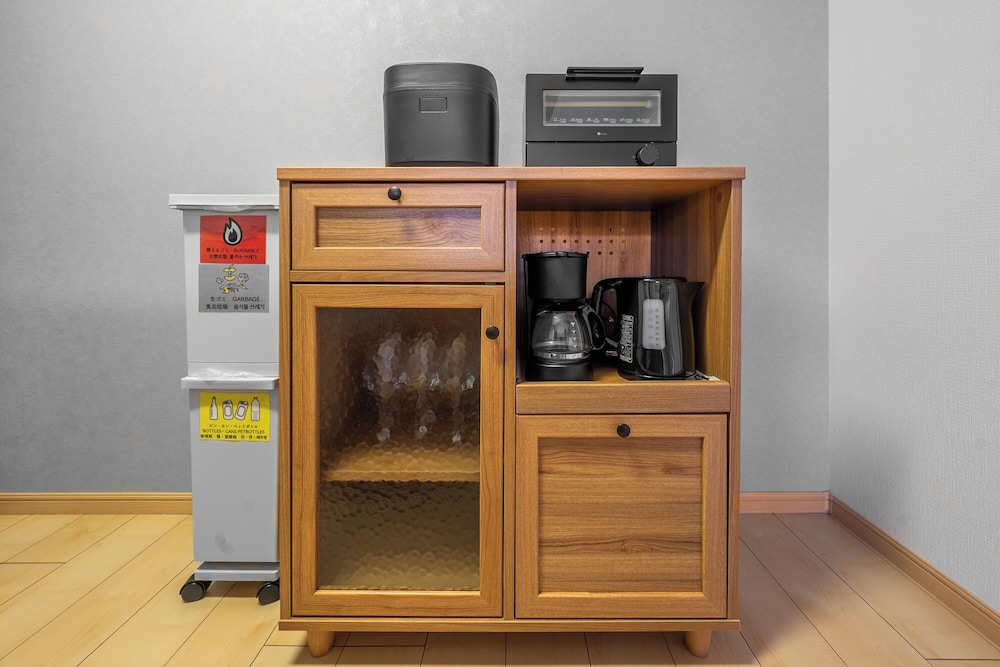 E-US NAEBO STATION 302