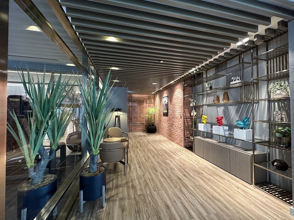 2B-Midtown-5411