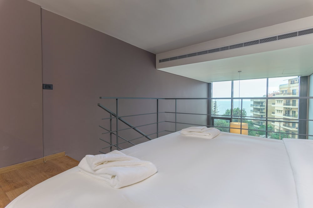 Jounieh Living - Residences by Local Host