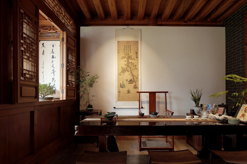 Shaxi Ancient Town Chang Le Li Chinese Courtyard Hotel