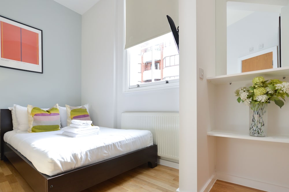Princes Square Serviced Apartments by Concept Apartments