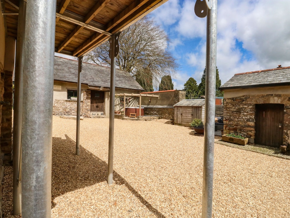 Becket's Barn