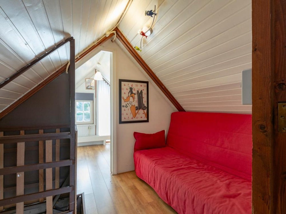 Attractive Holiday Home Near Beach