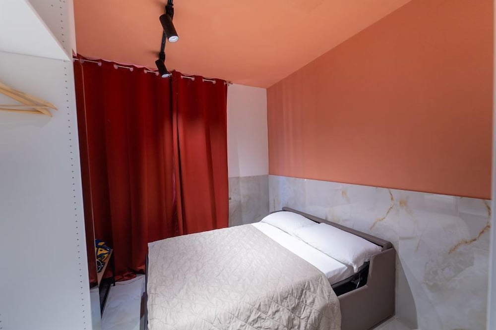P.C. BOUTIQUE H. VESUVIUS NAPOLI CENTRO by ClaPa Group Dislocated Hospitality