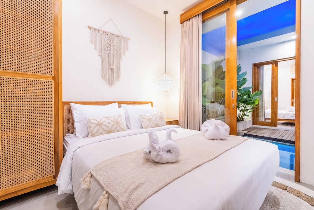 Sunset Village - Villas Complex