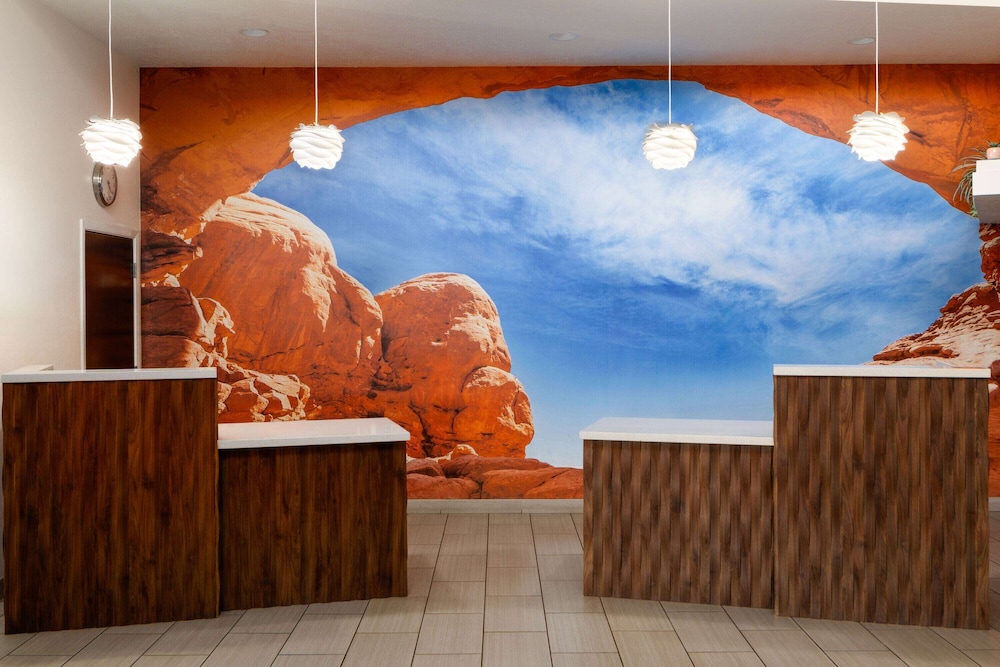 Cedar City Vacations - Wingate by Wyndham Cedar City - Property Image 4